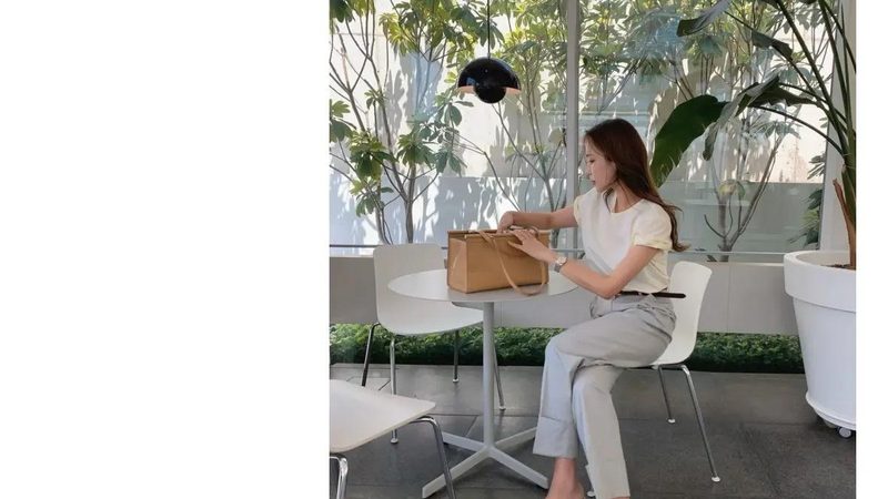 金牌育儿嫂收费标准2025：揭秘育儿嫂市场的价格密码**